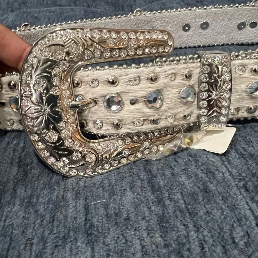 Woman Dazzling Belt with Horses White Leather Incredible Detail